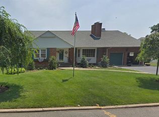 53 Watchung Dr, Hawthorne, NJ 07506