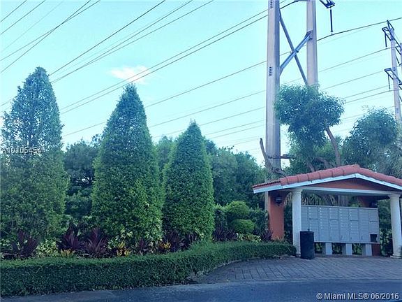 5th image of 10885 NW 51st Ln