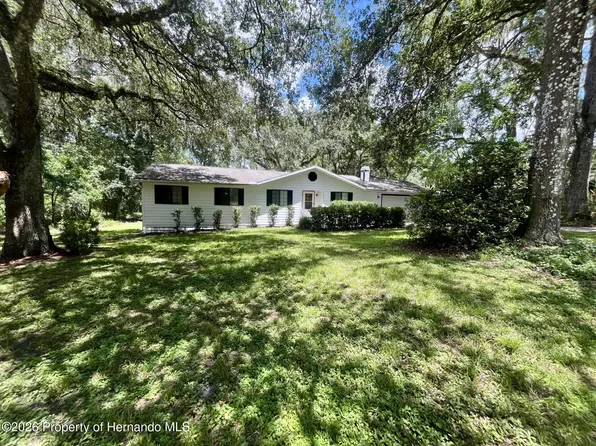 5020 Cedar Ln, Brooksville, FL 34601