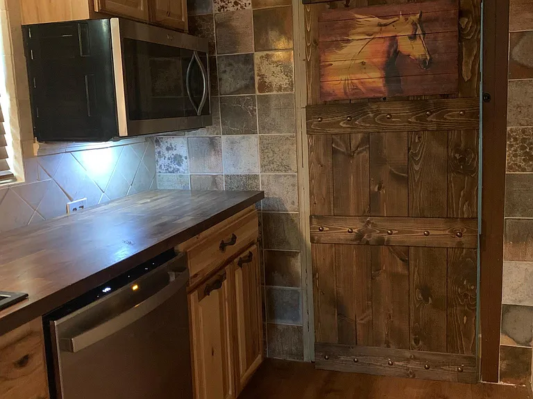 333 Sisterdale Rd — Photo 17