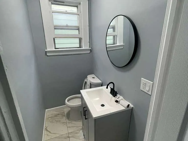 100 Smith St #2A — Photo 2