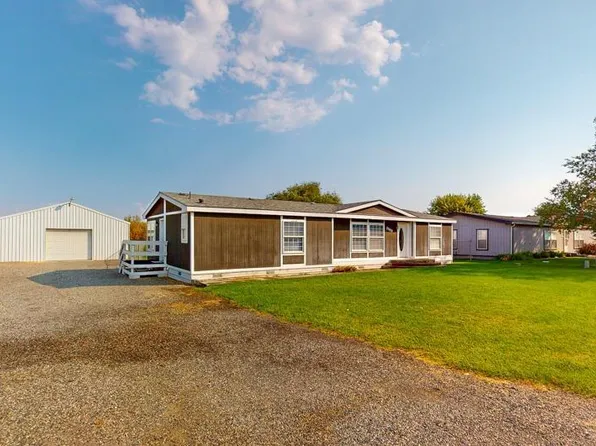 22402 E Sandstone Dr, Benton City, WA 99320
