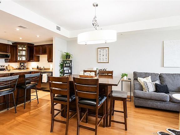 5th image of 185 Royal Oaks Blvd #206
