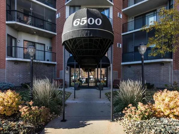 6500 Woodlake Dr APT 705, Richfield, MN 55423