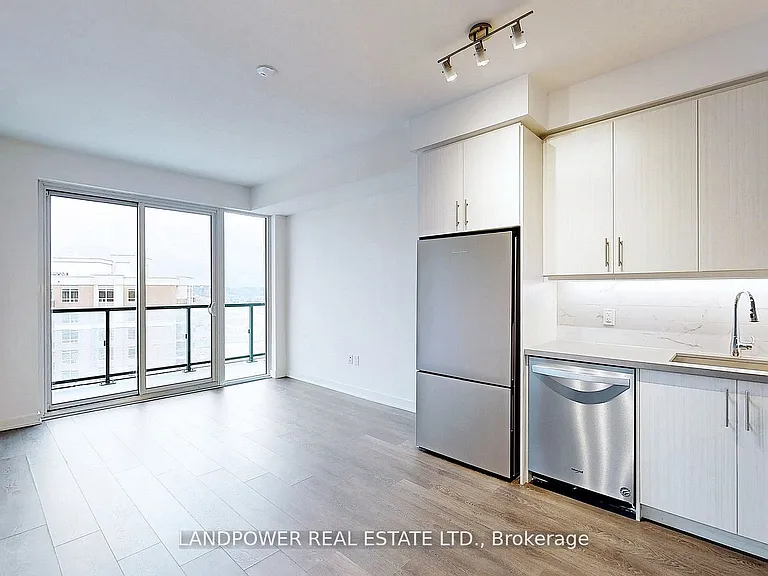 85 Oneida Cres #1206 — Photo 5