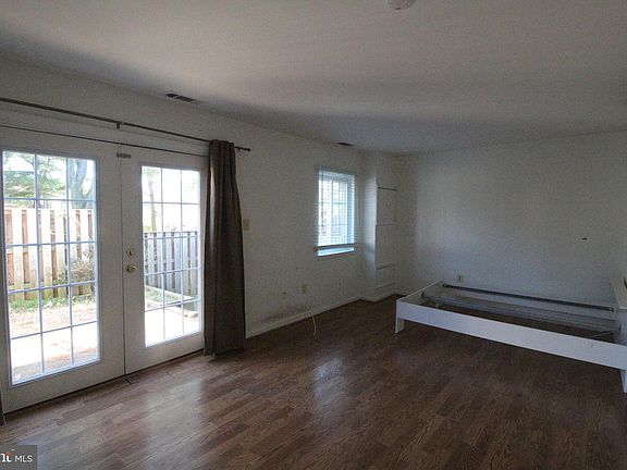 5th image of 900 W Side Dr #18-C
