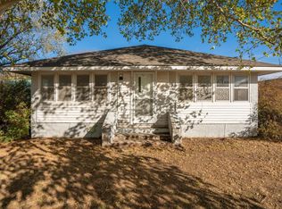 111 N 7th St, Conway Springs, KS 67031