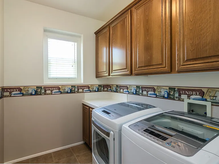 28031 Alta Vista Ave — Photo 27