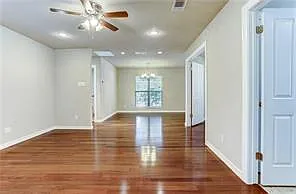 2513 Wilson St — Photo 3