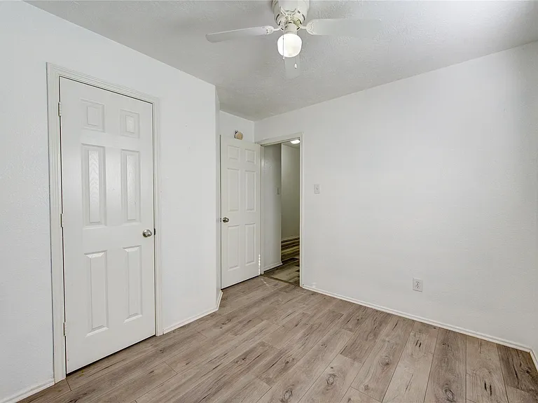 7930 Northfork Hollow Ln — Photo 5