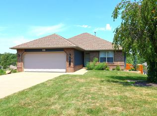 331 E Calico Dr, Springfield, MO 65803