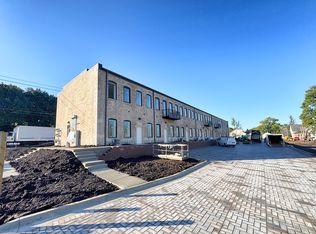 1416 Indiana Ave #104, Saint Charles, IL 60174