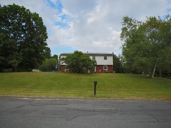 39 Mayer Drive, Highland, NY 12528
