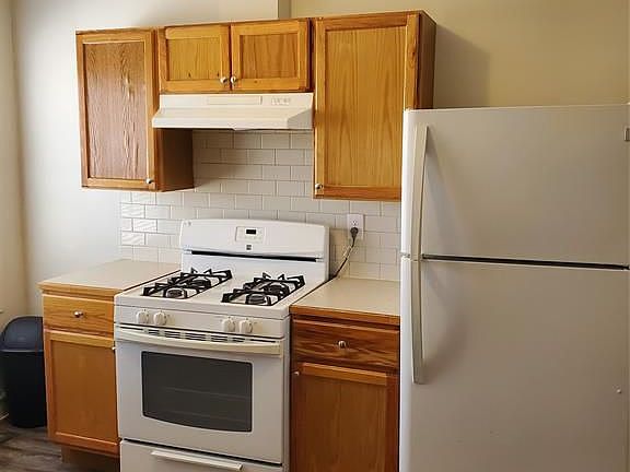 5th image of 443 Wyandotte St E #2