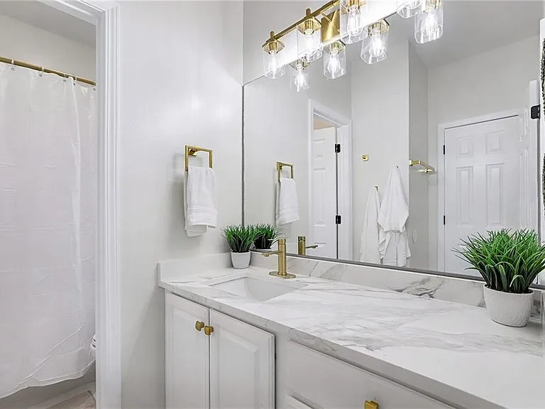 241 Nacoochee Dr — Photo 29