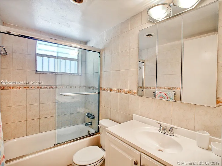 1475 NE 125th Ter #112A — Photo 17