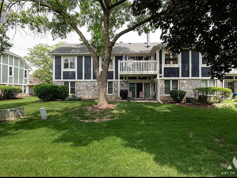 257 Coventry Cir — Photo 27