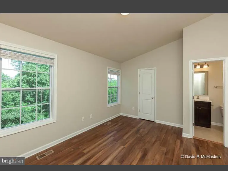 54 Beaulah Ct — Photo 13