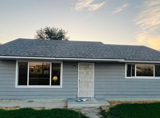 329 S 16th St, Sunnyside, WA