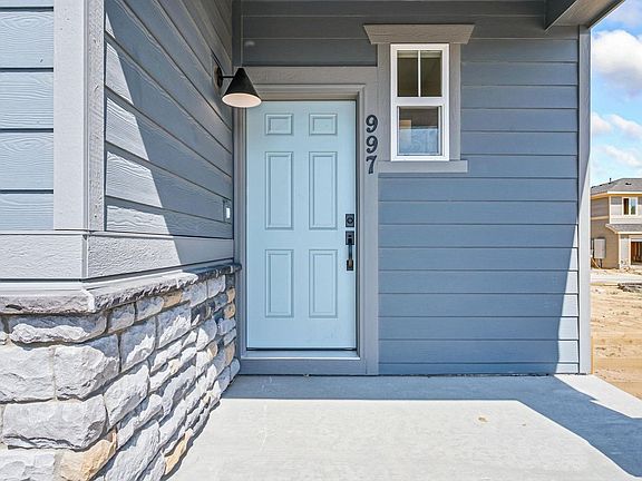 2nd image of 997 Nettle Ln