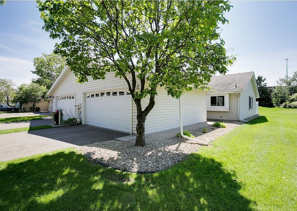 1st image of 290 Pleasure Creek Dr
