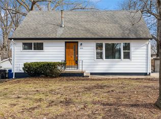 2515 27th St, Des Moines, IA 50310