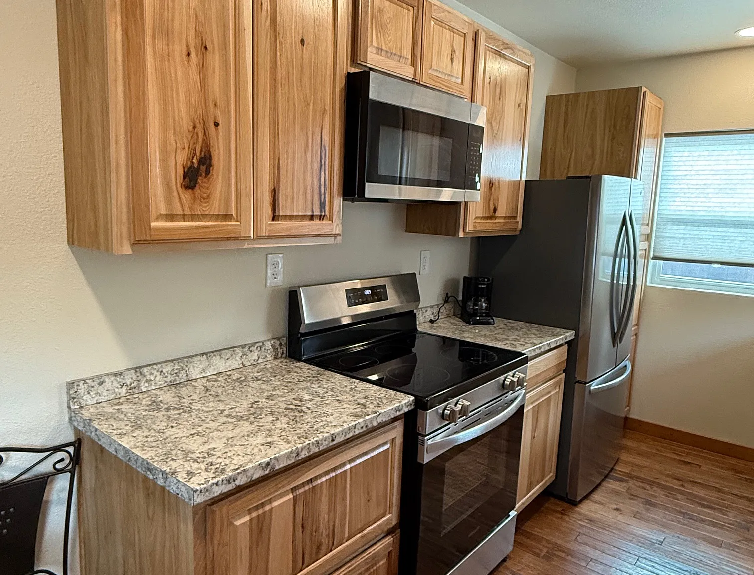 1 bed, 560 sqft, $2,000 — Photo 3