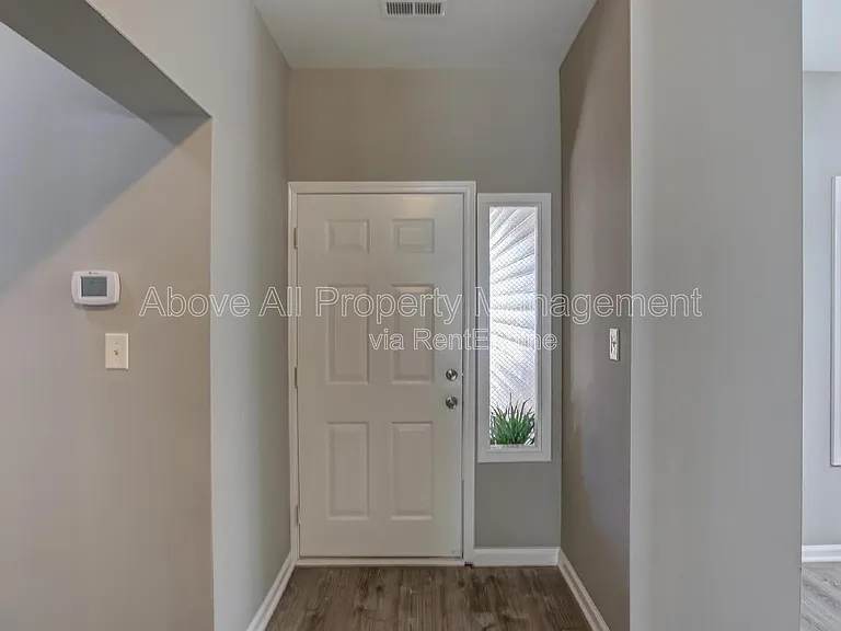 6020 Winterpointe Ln #102 — Photo 14