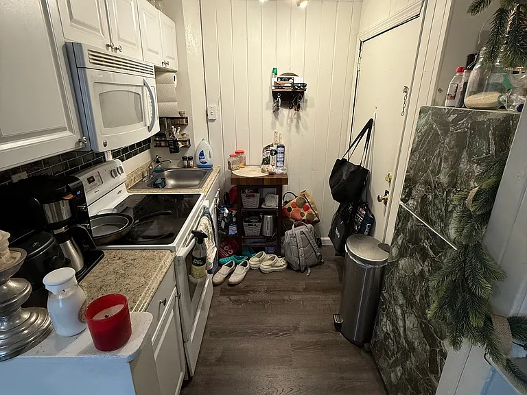 30 Chandler Sq #1 — Photo 2