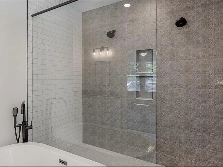 5813 N 18th St — Photo 35