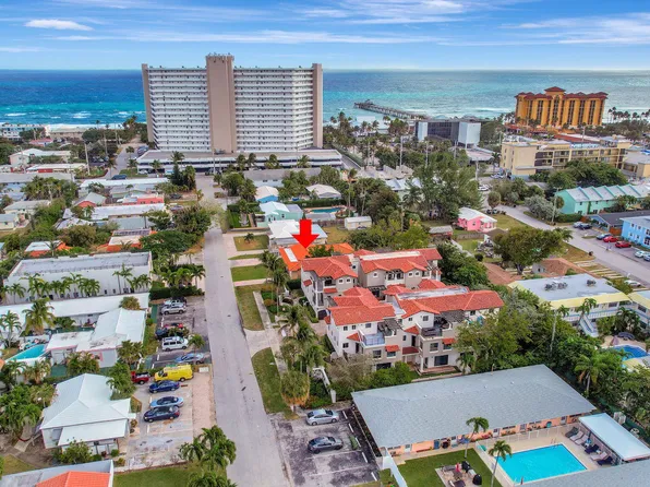 1960 NE 4th Street, Deerfield Beach, FL 33441