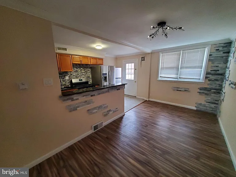 9031 Convent Ave — Photo 15