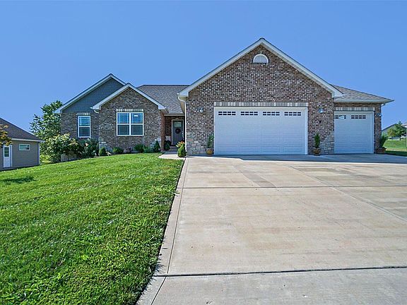 2nd image of 202 Cedar Berry Dr