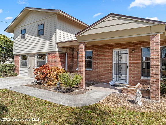 3rd image of 825 Mallard Rd