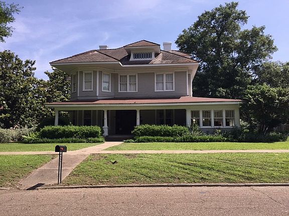 2nd image of 205 N Deer Creek Dr E