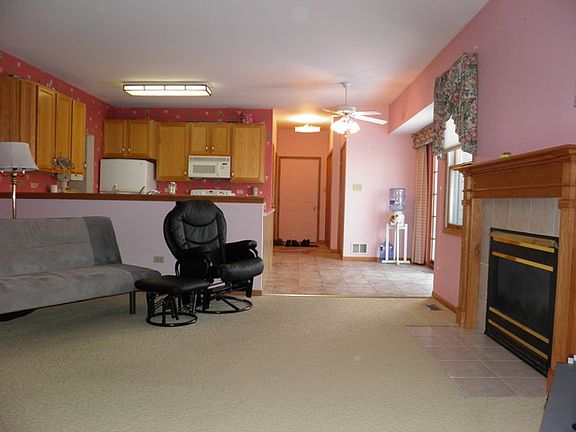 3rd image of 2321 W Mason Ave