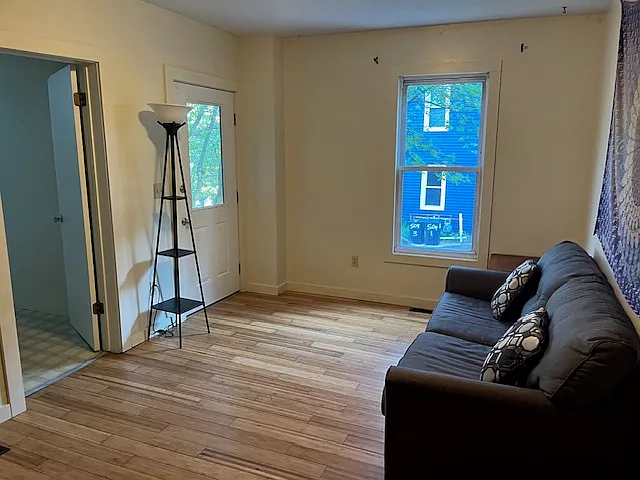513A S Aurora St — Photo 4