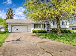 2899 Shellhart Rd, Barberton, OH 44203