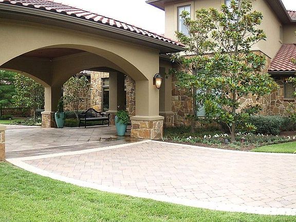5th image of 4412 Mirador Dr