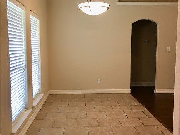5th image of 2200 Brougham Pl
