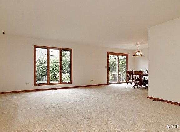 2nd image of 222 Windjammer Ln