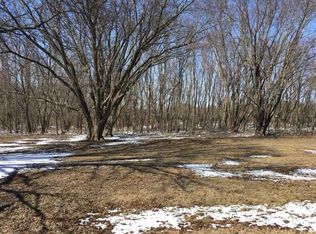 523 1st St NW, Oelwein, IA 50662