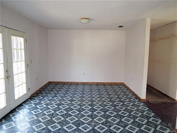 4th image of 7071 Church Ln