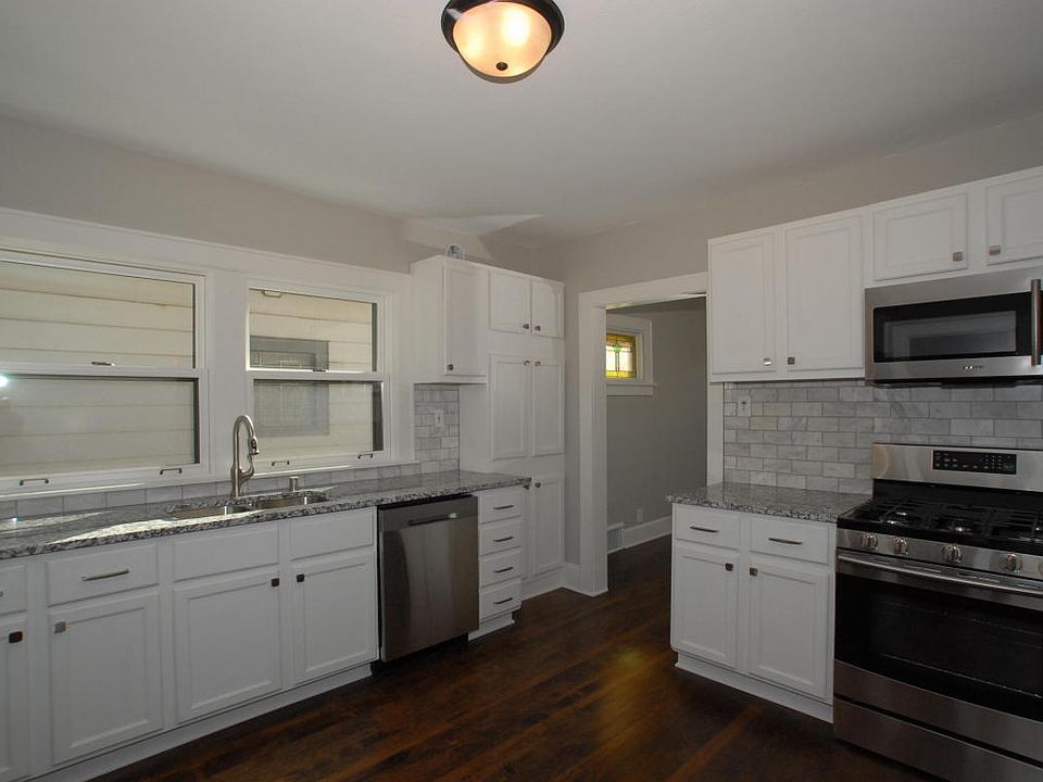 1st image of 3622 E Martin Ave
