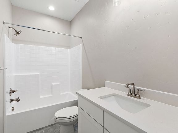 Shared full bath