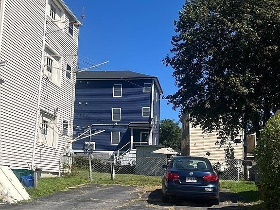 4th image of 7 Maxwell St