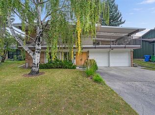 10 W Varsville Pl NW, Calgary, AB T3A 0A8