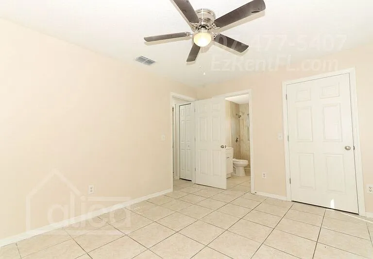 2405 Chase Ave — Photo 17