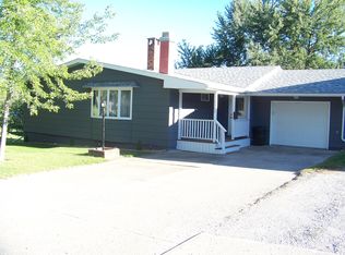 1304 Armory Ave, Chariton, IA 50049