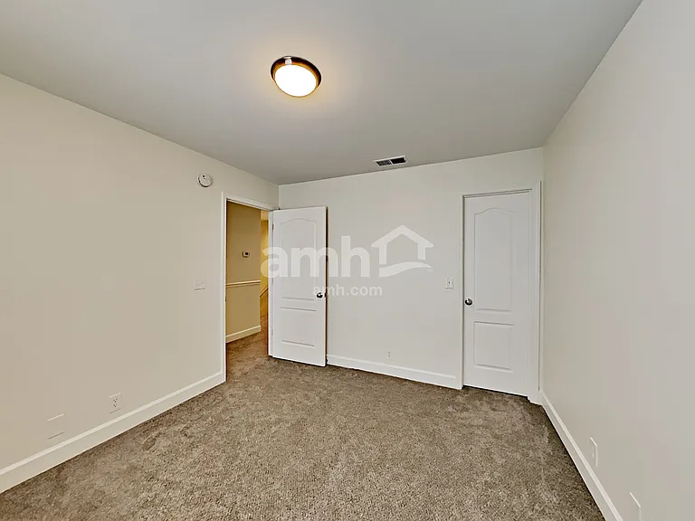 2533 Kilkenny Ct — Photo 15